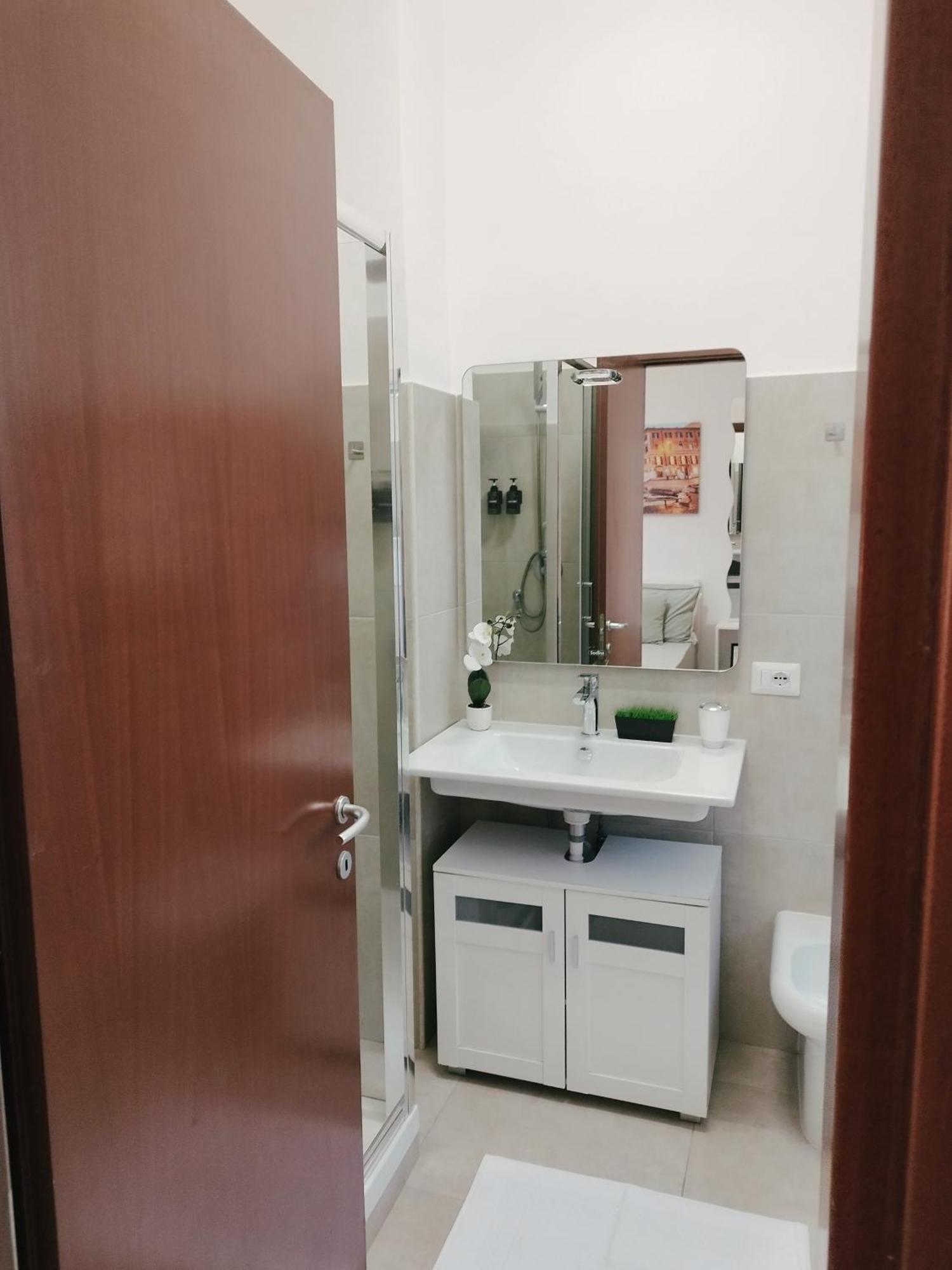 Colosseo Rooms B&B Rzym Zewnętrze zdjęcie