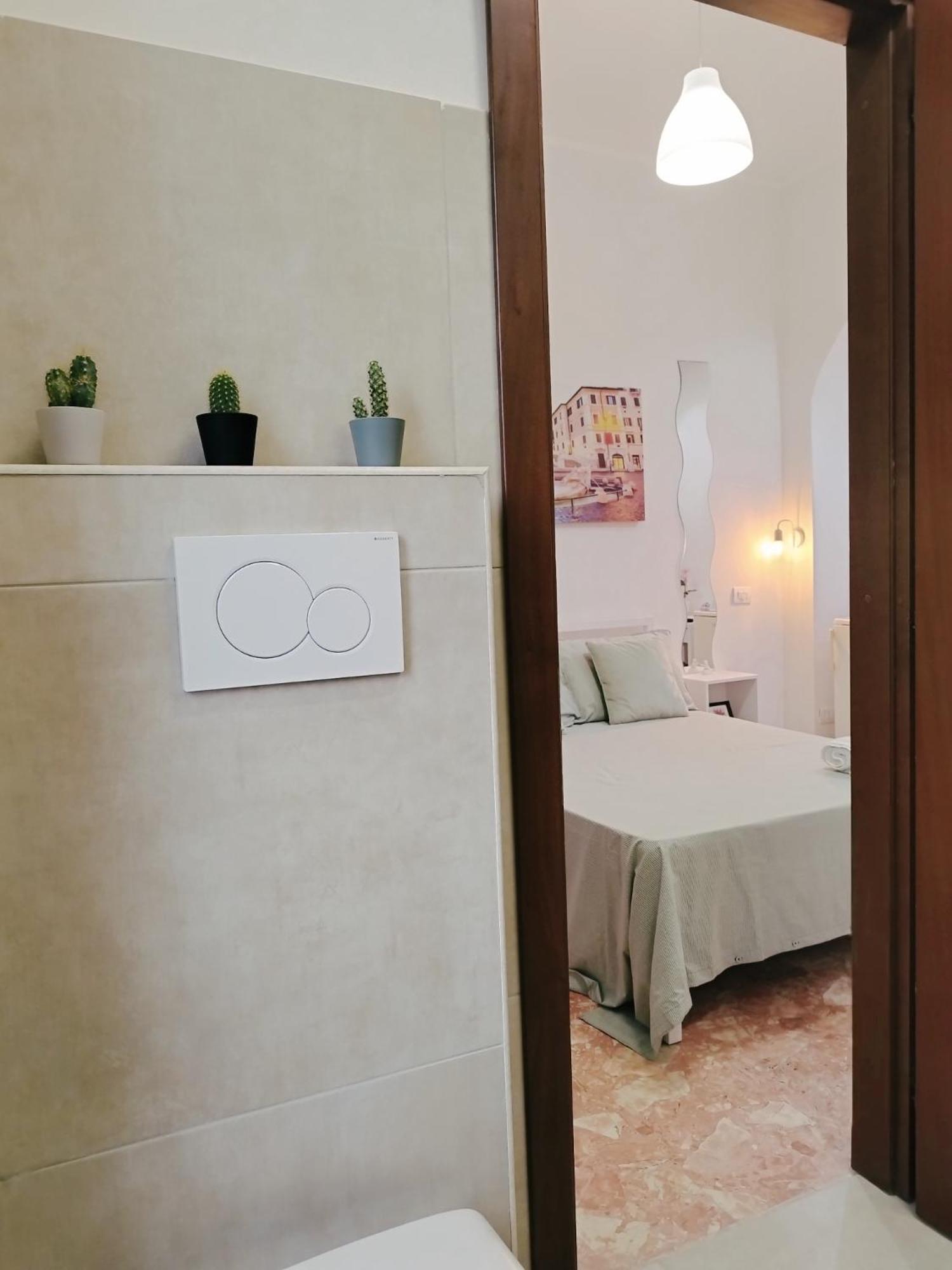 Colosseo Rooms B&B Rzym Zewnętrze zdjęcie