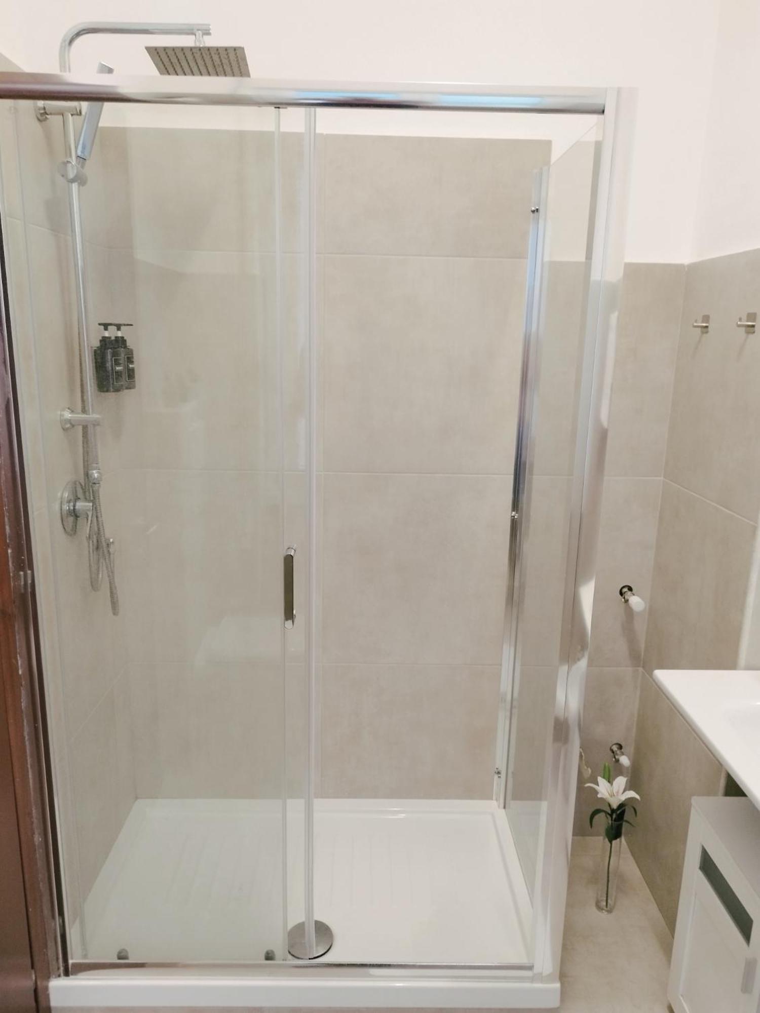 Colosseo Rooms B&B Rzym Zewnętrze zdjęcie