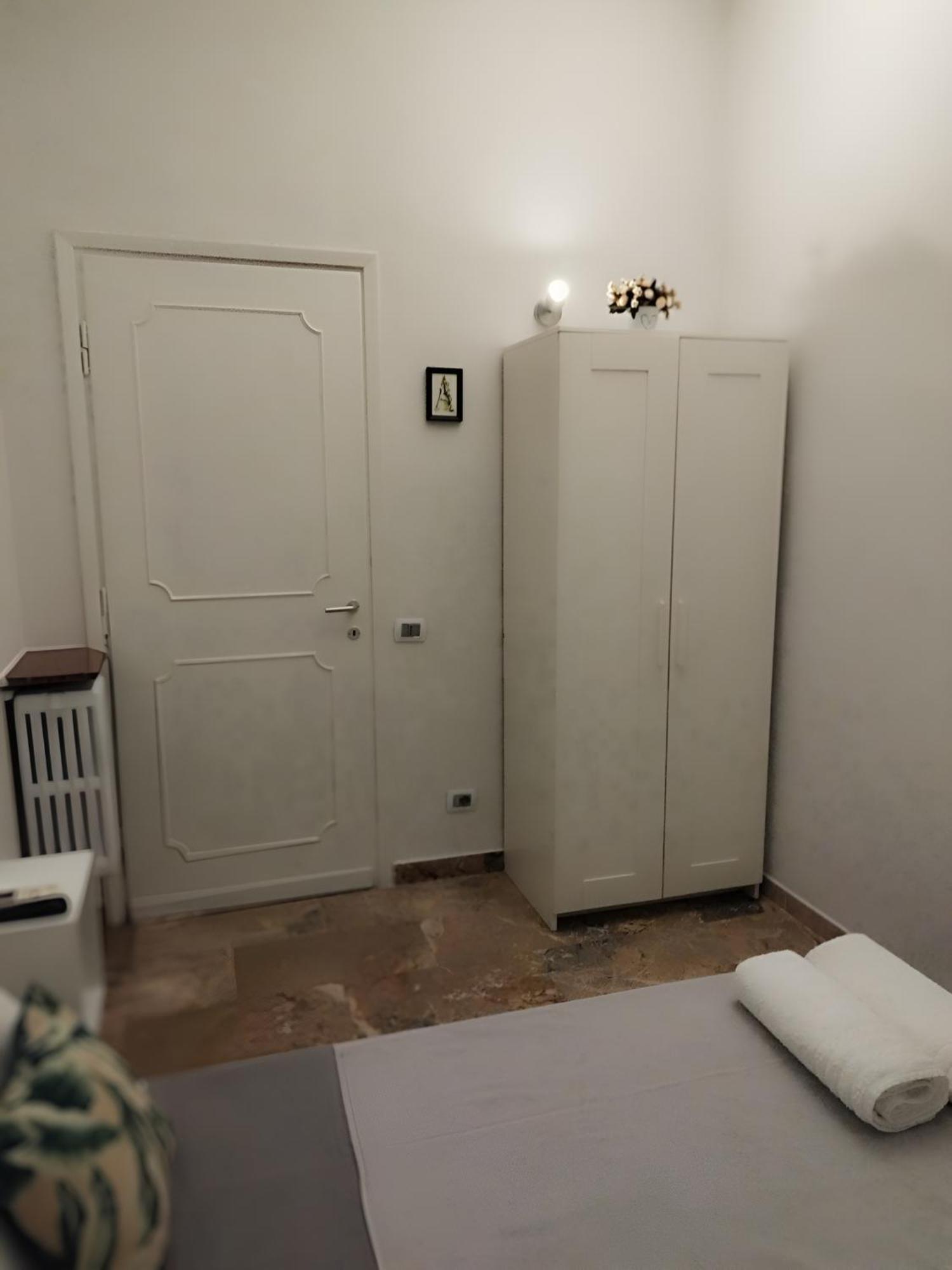 Colosseo Rooms B&B Rzym Zewnętrze zdjęcie
